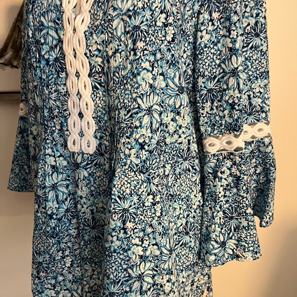 Lilly Pulitzer Blue & White Floral Print Peasant Style Blouse Top Size Small - Picture 9 of 14